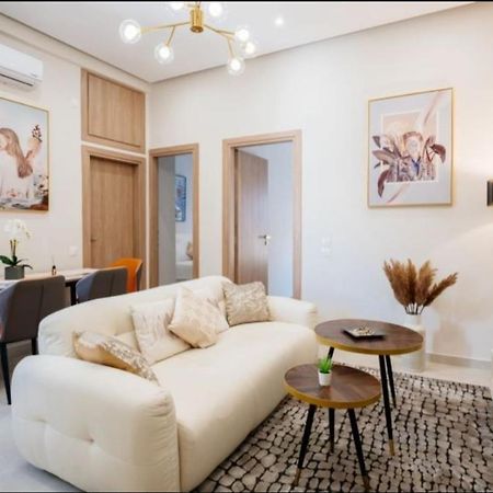 Brand New Apartment Nearby Metro アテネ エクステリア 写真
