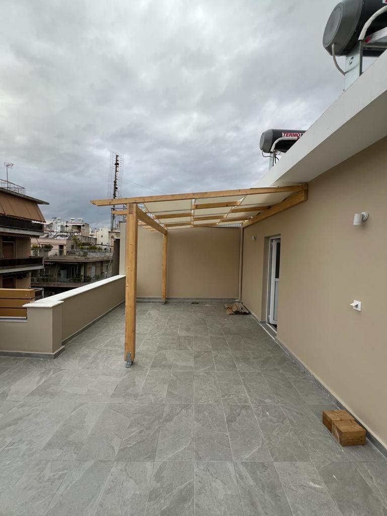 Brand New Apartment Nearby Metro アテネ エクステリア 写真